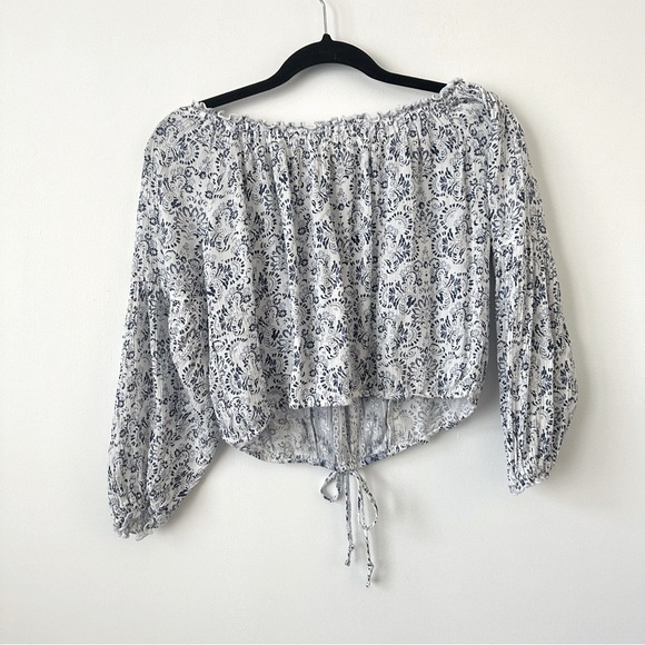 Hollister Blue and White Puff Sleeve Blouse with Smocked Tie Front - Picture 7 of 7